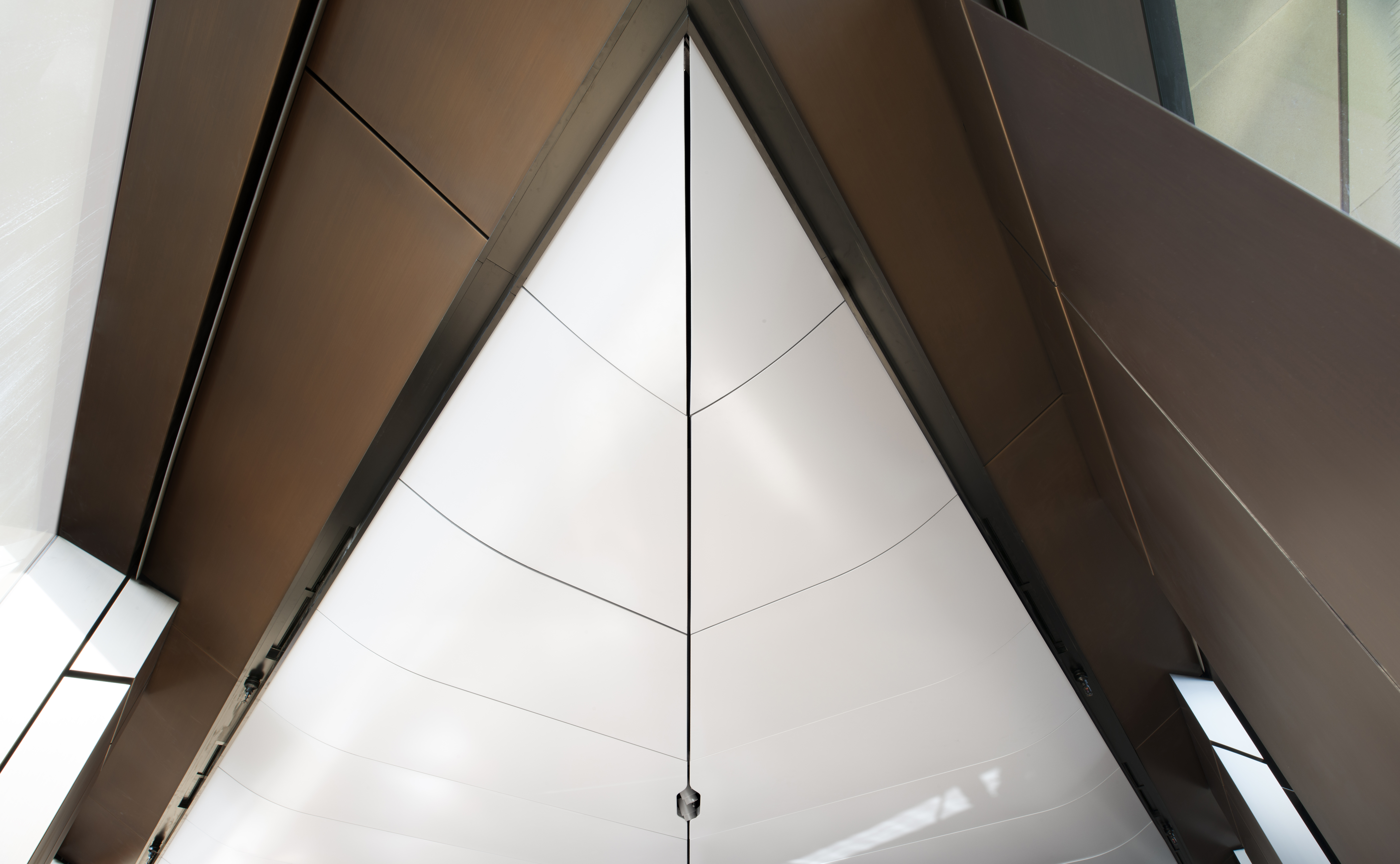 Bloomberg-Lrg-AM-com (50).jpg