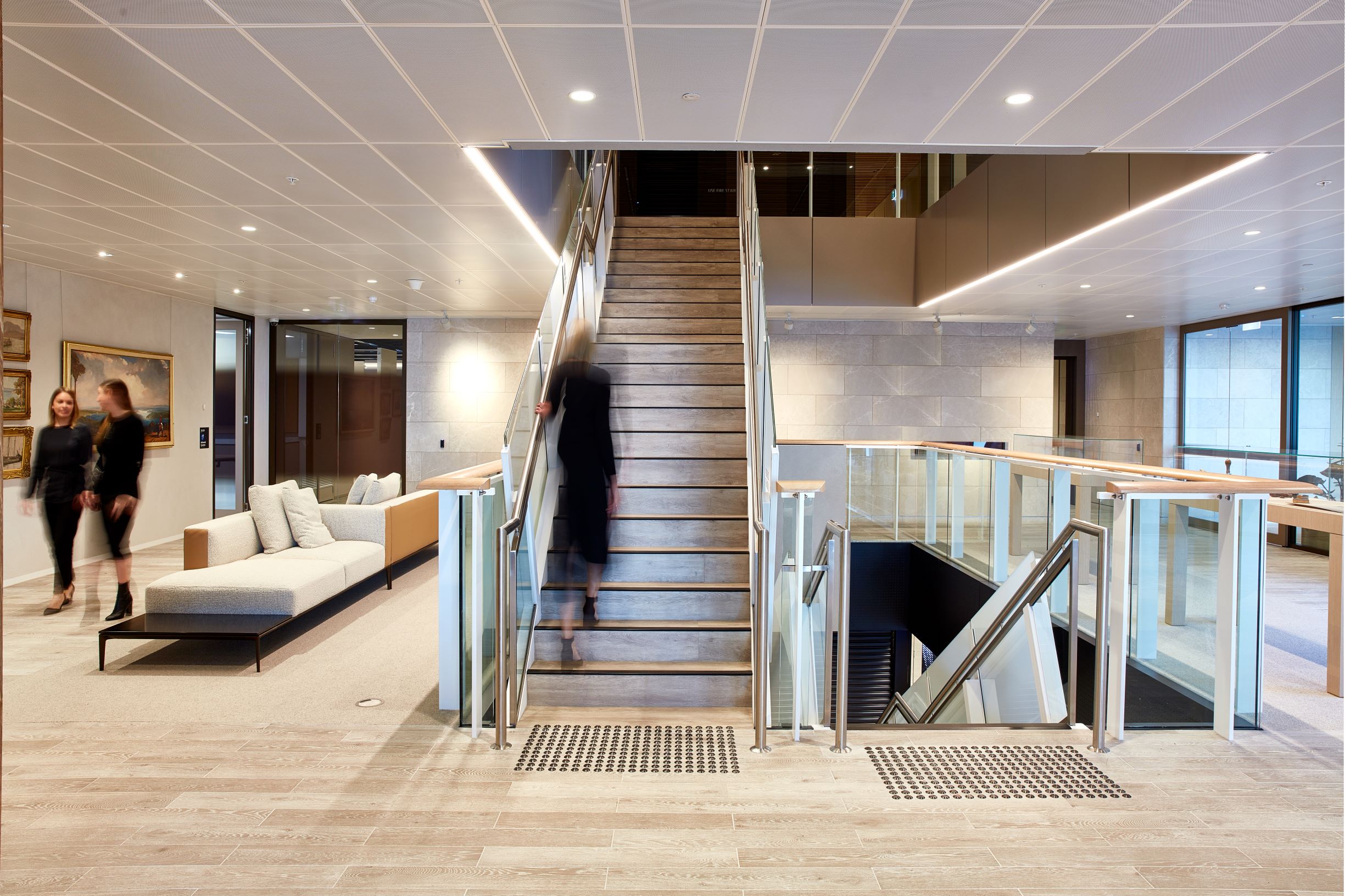 Westpa-Sml-150-com (1).jpg