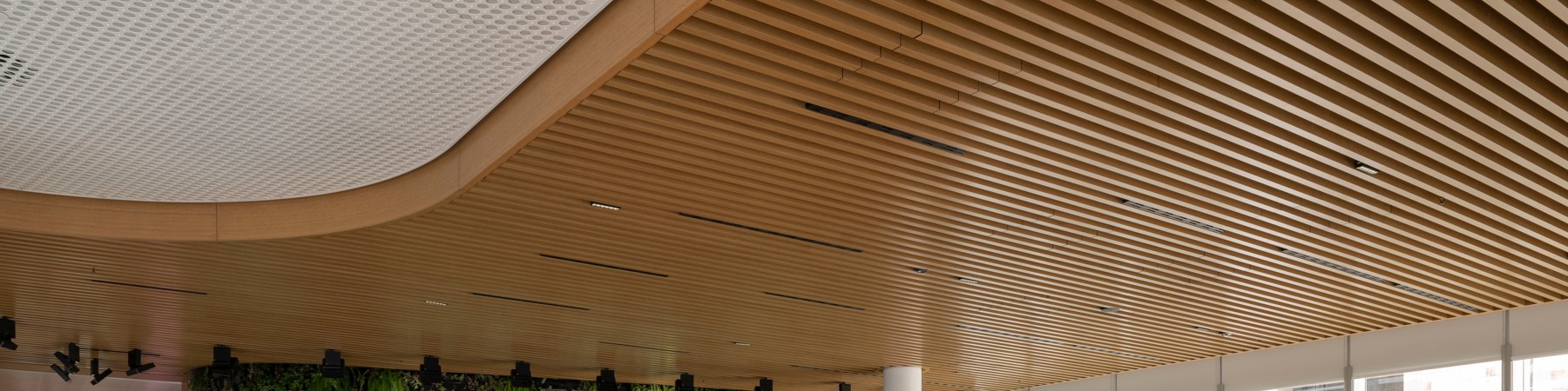 Chev 740 Com Lrg (1)