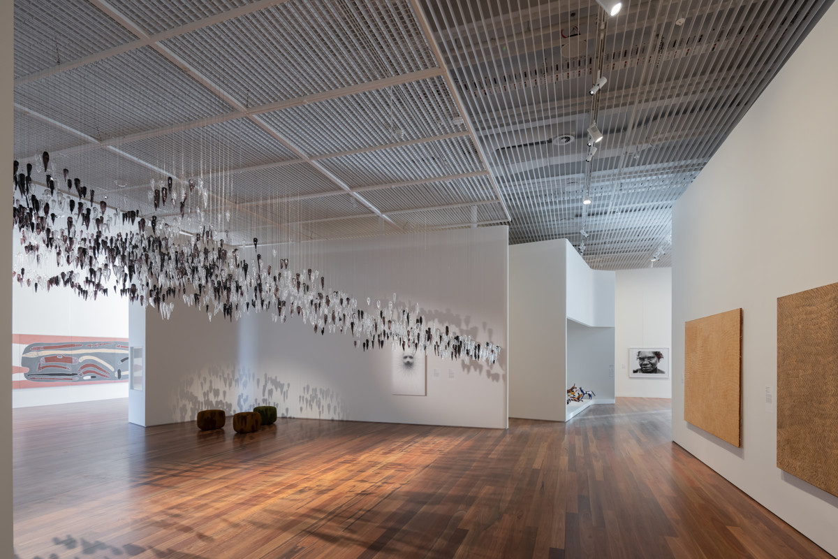 Gallary SAS750 Vertiline Retail Med (2)