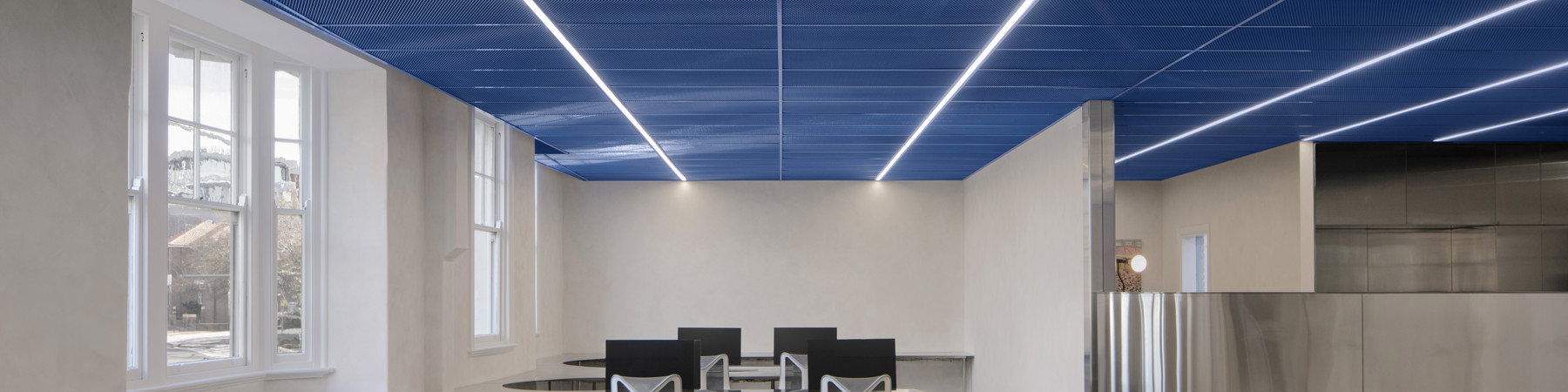 Bresicwhitney 130 Mesh Com Med (2)